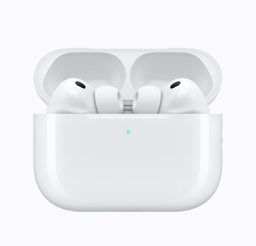 AirPods 4 bên trong hộp sạc màu trắng đang mở